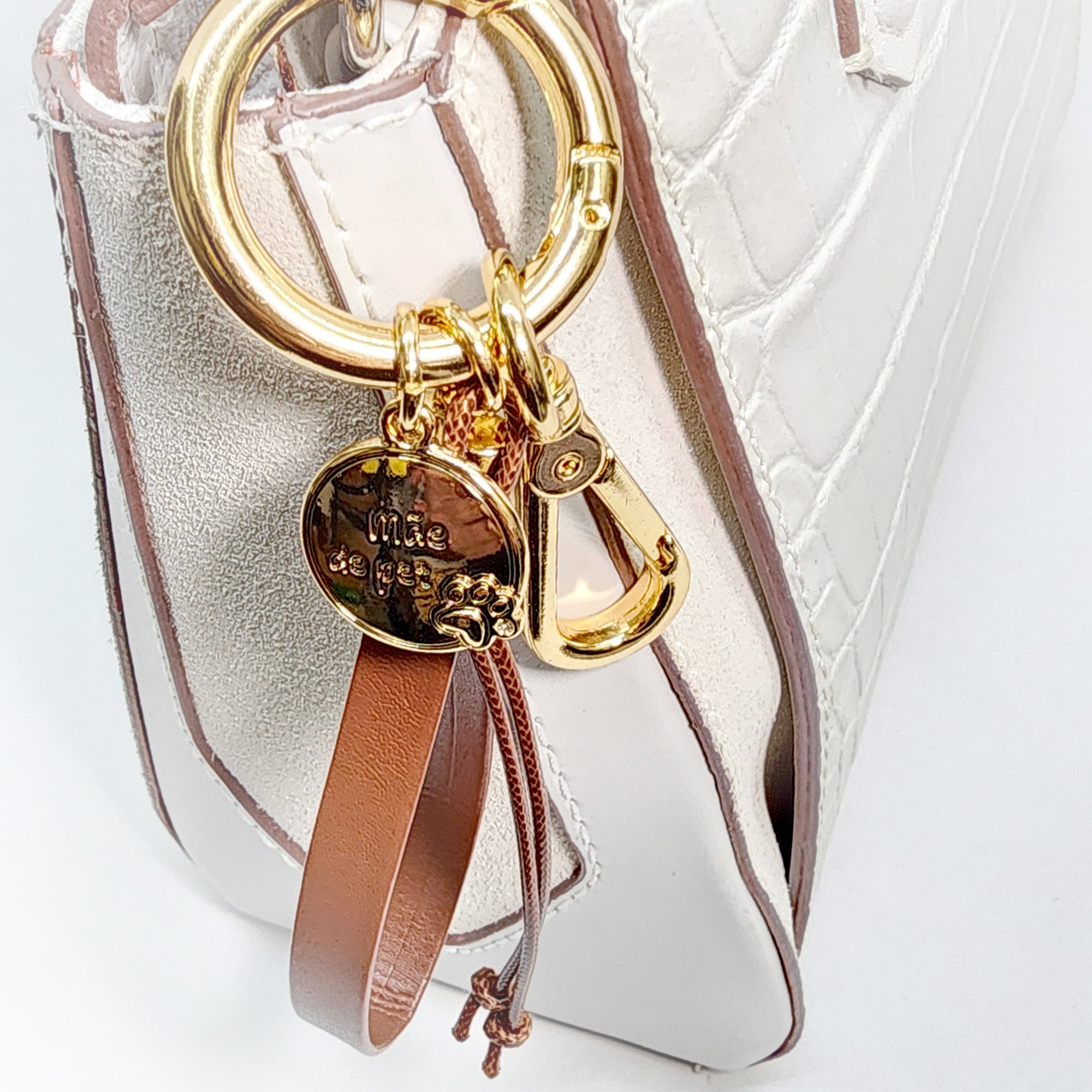 Charms Bag Leather Essence - Mãe de Pet