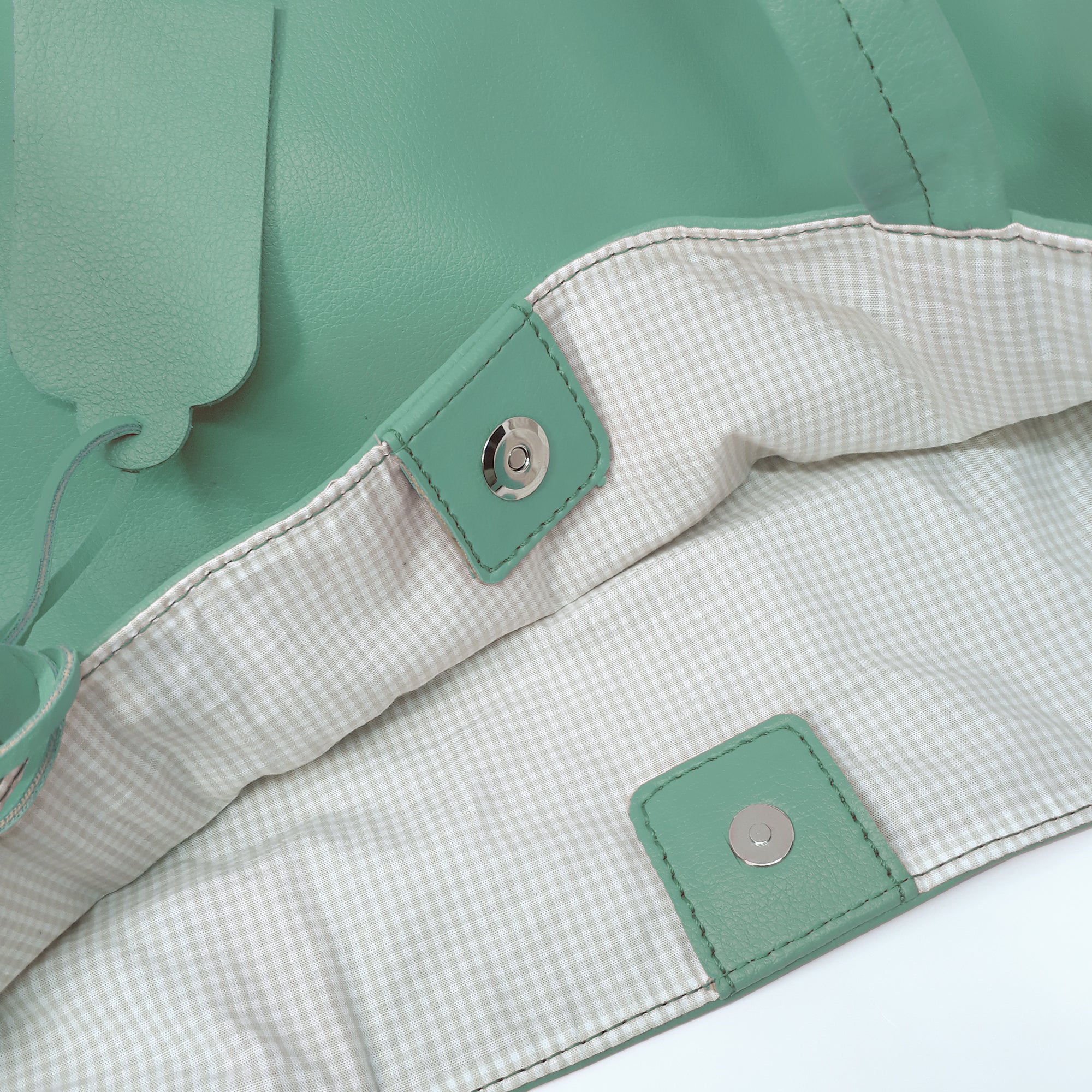 Sacola Verde Acqua – Linha Joy - R$185,00 e R$220,00