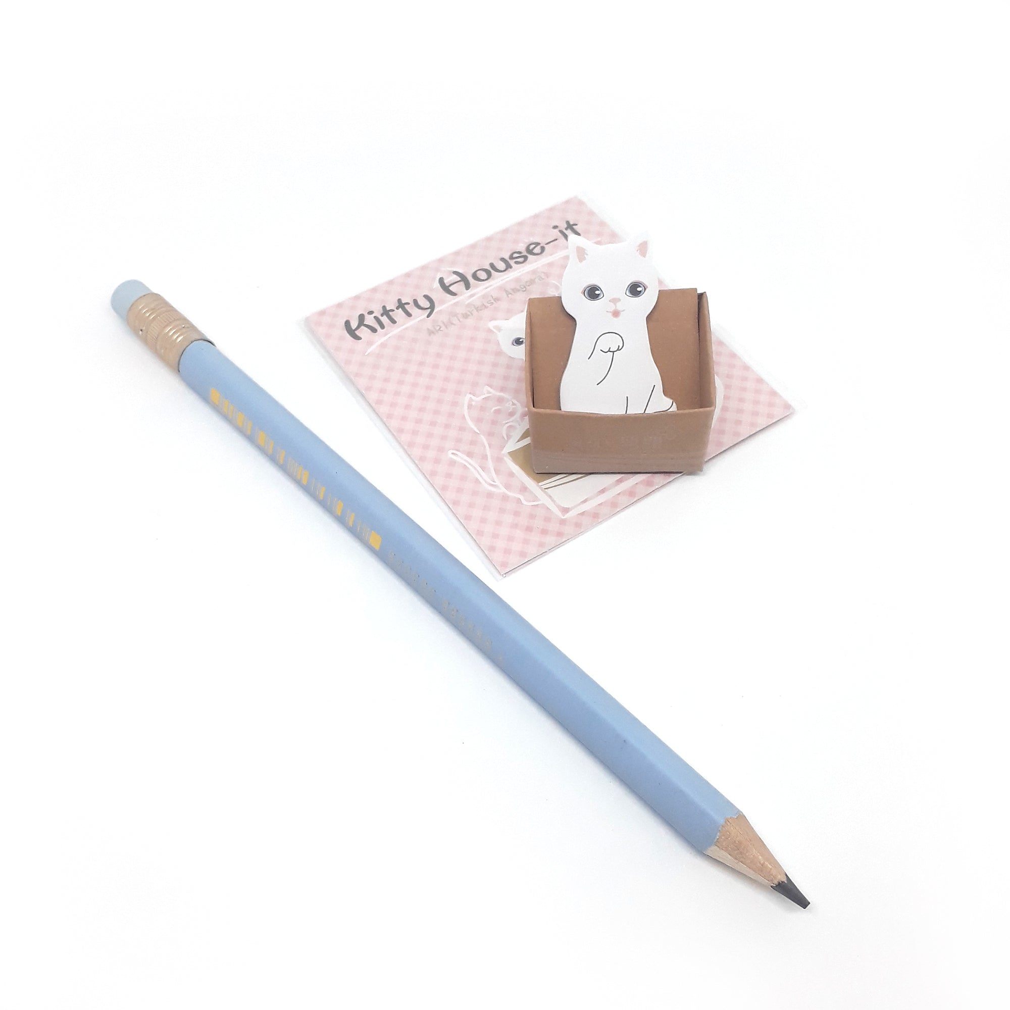 Caixinha com sticky notes de gatinhos fofos